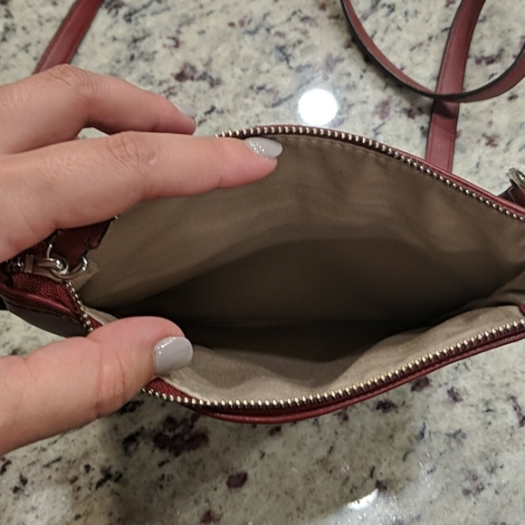 Coach Legacy Leather Swingpack Crossbody in Black Cherry - Picture 3 of 3